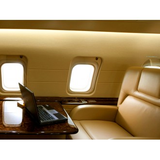 Bombardier Challenger 800