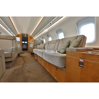Bombardier Challenger 800