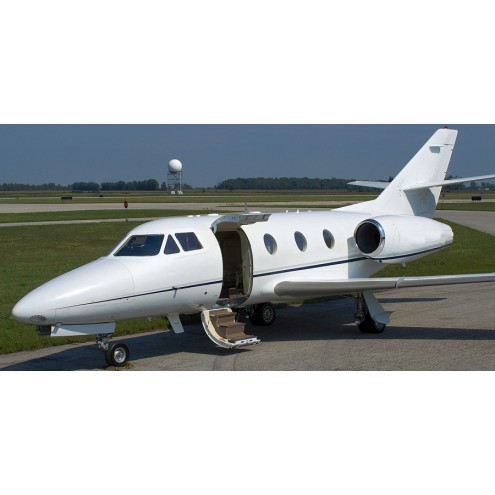 Dassault Falcon 10