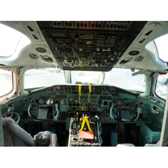 McDonnell Douglas MD-83