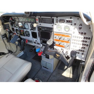 Mooney Ovation 3