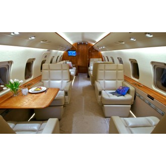 Bombardier Challenger 604