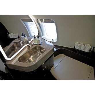 Bombardier Challenger 650