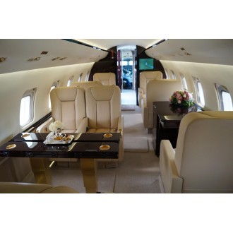 Bombardier Challenger 850