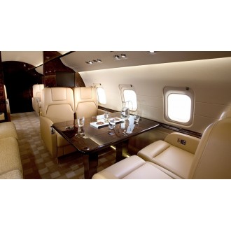 Bombardier Challenger 850
