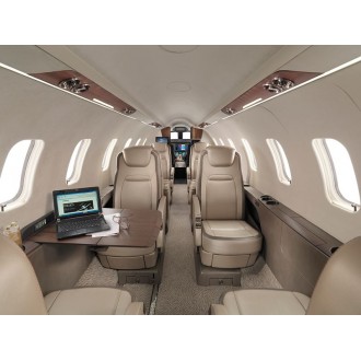 Bombardier Learjet 70