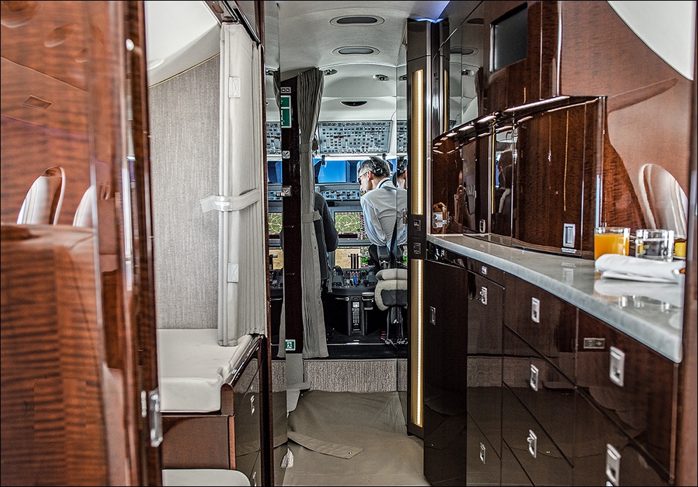 cabin Dassault Falcon 8X