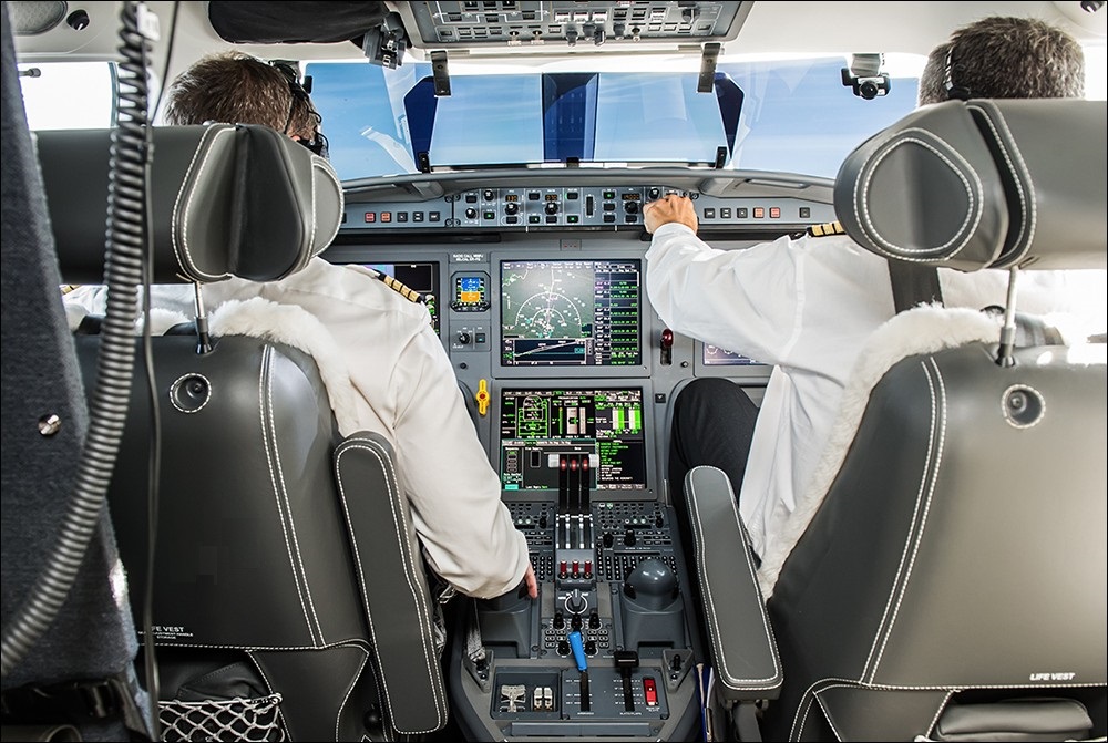 business aviation jet Dassault Falcon 8X