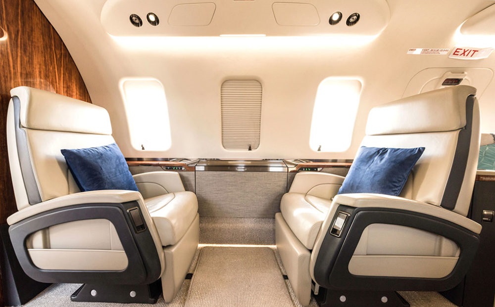 business jet Bombardier Challenger 650