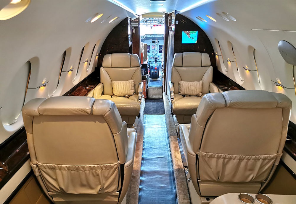 photo of the aircraft Beechcraft Hawker 800 XP